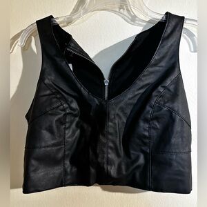 Crop vest